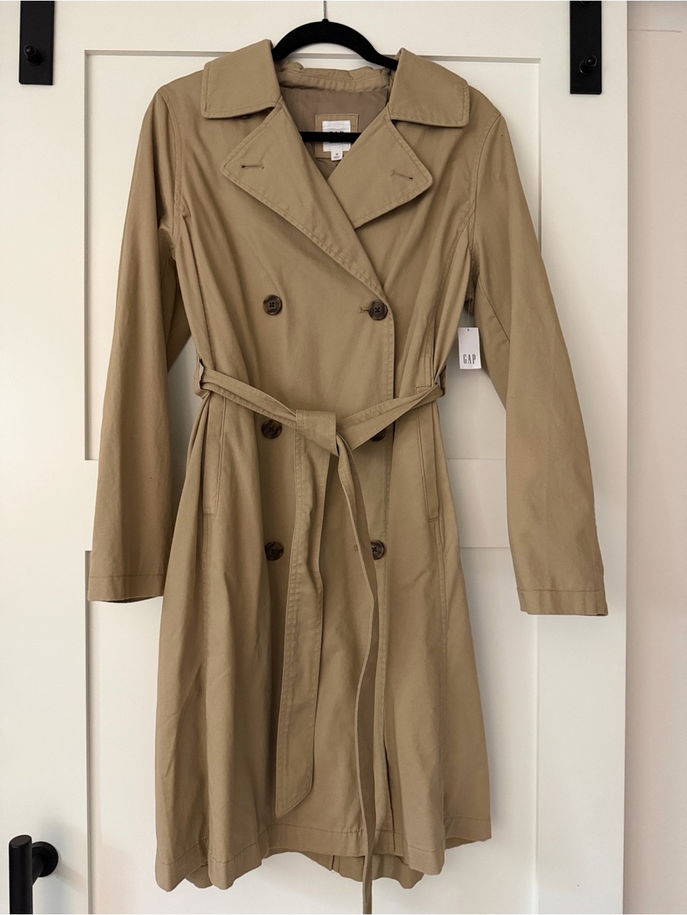 GAP Women's Double-Breasted Tan Trench Coat